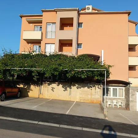 Bed & Breakfast Grgic 3*