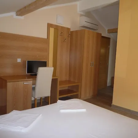 住宿加早餐酒店 Grgic Novigrad Istria